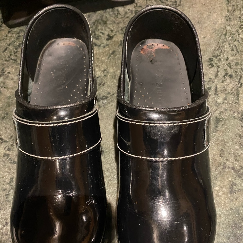 KOI BLACK CLOGS